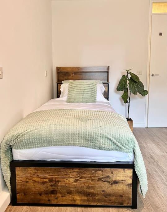 Gorgeous Flat 10 Min Walk To Stadium Free Parking London Kültér fotó